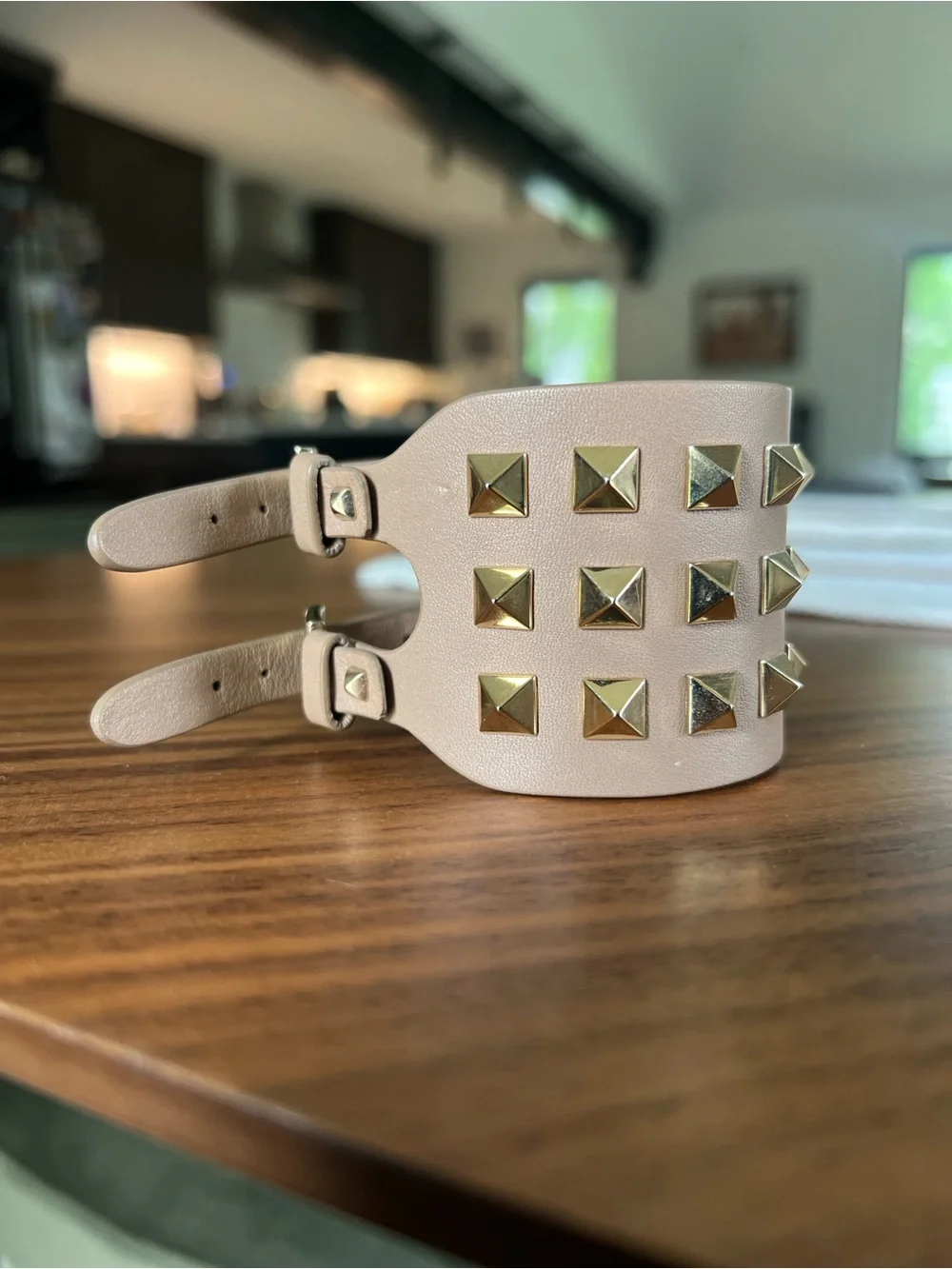 Valentino Rockstud Wide Cuff Beige - Picture 2 of 10